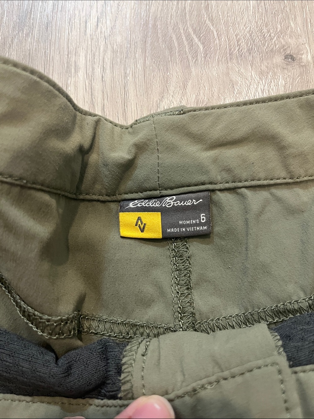 Eddie Bauer Olive Green Utility Cargo Shorts - Picture 2 of 6